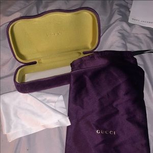 Gucci sunglasses case w authenticity card & cloth